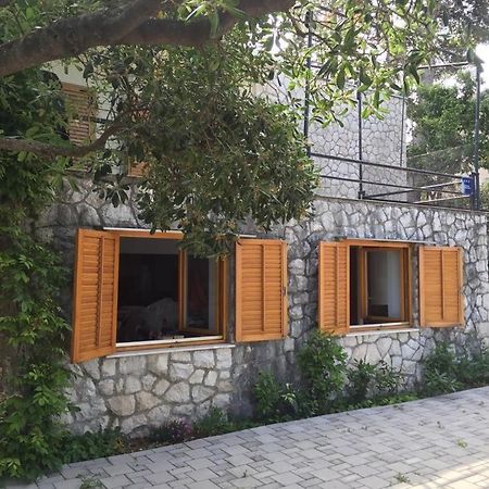 Appartamento Cozy Place On The Beach Traù Esterno foto