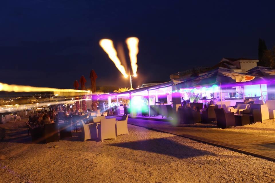 Appartamento Cozy Place On The Beach Traù Esterno foto