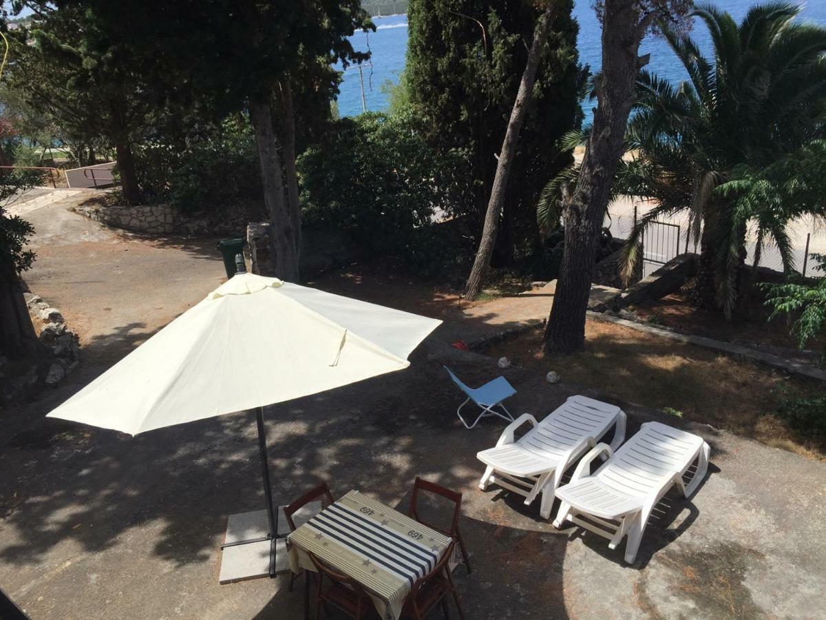 Appartamento Cozy Place On The Beach Traù Esterno foto